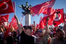 Protesters gathered in support of Mr. Imamoglu in Izmir, Turkey, in May.Credit...Chris McGrath/Getty Images